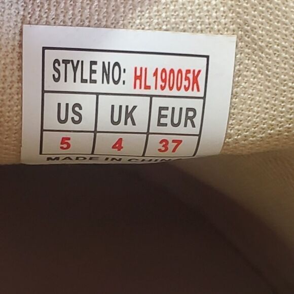 NEW Metallic gold sneakers with shiny heart & star embellishment / Womens 5 Shoe - Picture 8 of 9